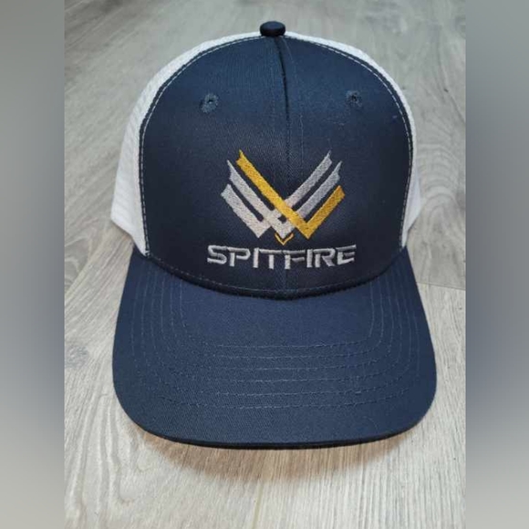 Clothing brand is called spitfire - Picture 12 of 13